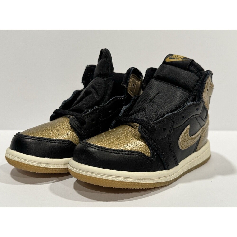 Air Jordan 1 Retro High OG Kids 9C Black Metallic Gold NWOB